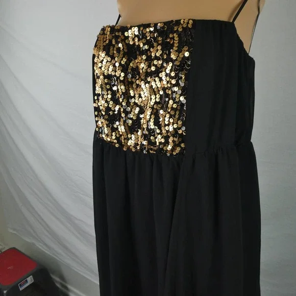Torrid Sleeveless Chiffon Layered Tube Dress Ruby Sequin Panel Plus Size 2XL NWT - Picture 2 of 10